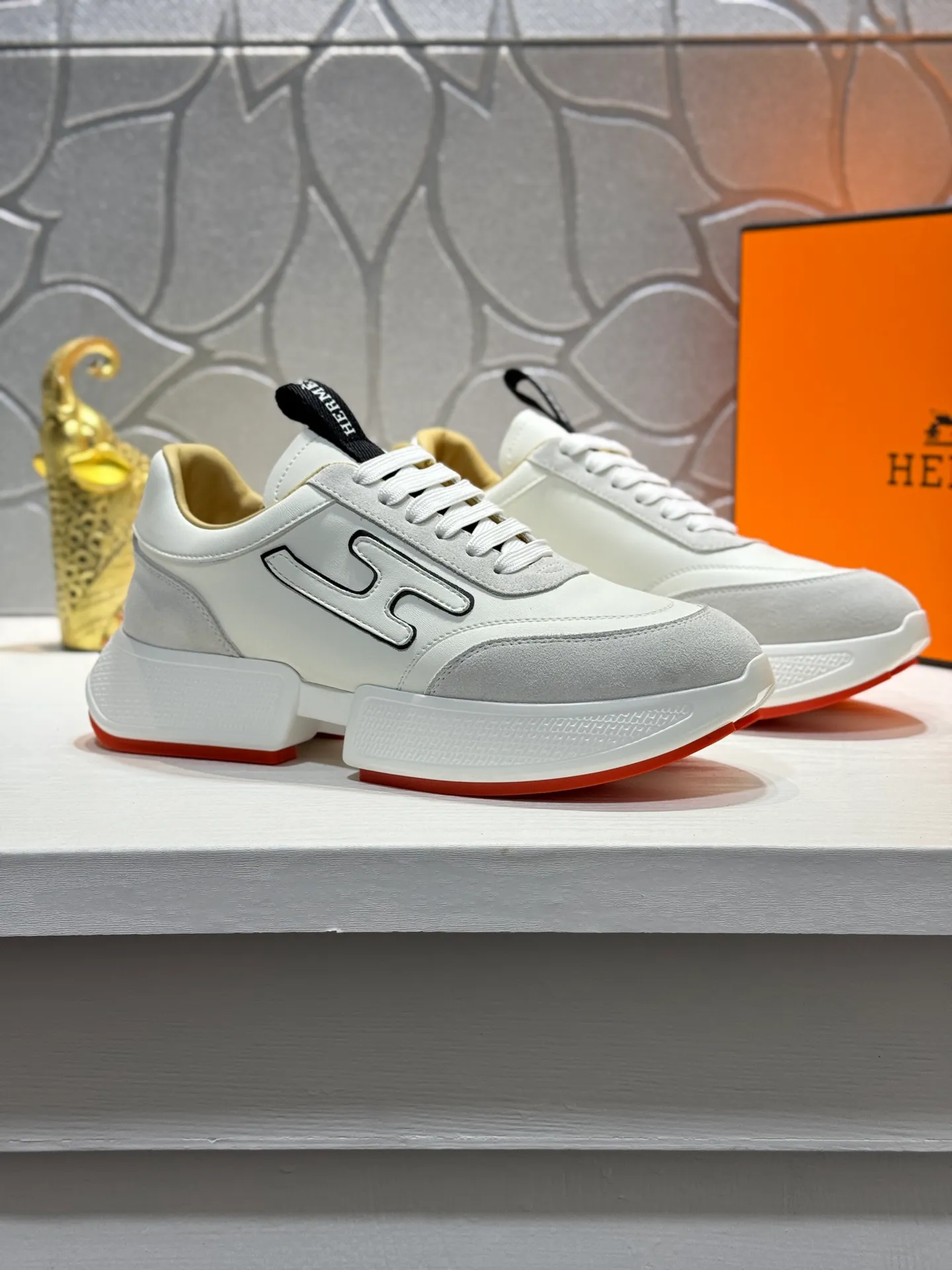 Men's shoes 💰480【New style】🪷🪷Top quality goods🇮🇹🇮🇹New style "Hermès" Hermès top purchasing agent🔍🔍New products from men's counter The upper is made of cowhide leather ~ Sole: The original factory's exclusive movable molded foam outsole, light ~ super comfortable, original factory follow-up goods, 🔍🔍 high quality, can be entered and exited the counter at will, multiple colors are available, welcome to compare Size: 38-44 (45. Customized